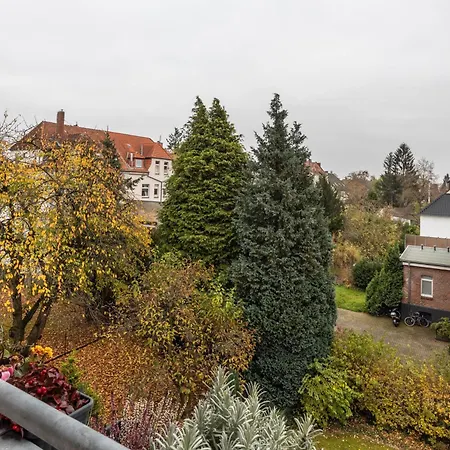 Elegante Mit Balkon Apartment Hannover