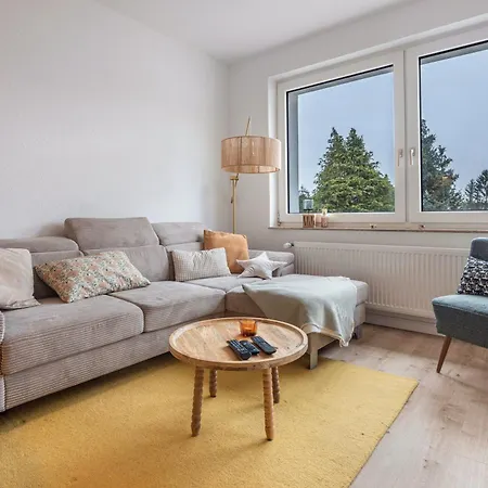 Elegante Mit Balkon Apartment Hannover