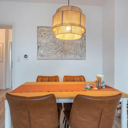 Apartment Elegante Mit Balkon *