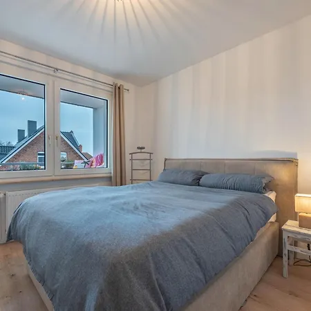 Apartment Elegante Mit Balkon Hannover